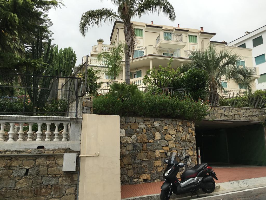 Villa Emma Ospedaletti Exteriör bild